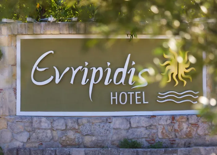 ホテル Evripidis